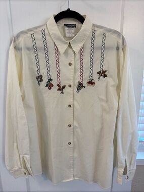 Vintage Southern Lady Cream Button-Front Shirt with Embroidery Whimsical Grandma